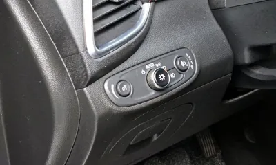 ChevroletGMDaewoo Trax 2019, 83553 км, за 4271.52 USD - фото 17