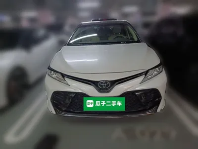 Toyota Camry 2019, 119500 км, за 15837 USD - фото 2