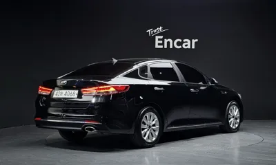Kia K5 2016, 116762 км, за 5579.62 USD