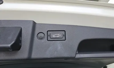 KG_Mobility_Ssangyong Torres 2024, 27804 км, за 15938.08 USD - фото 29
