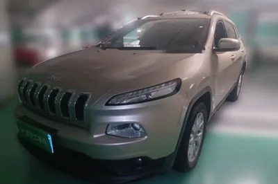Jeep Cherokee · 2016 год