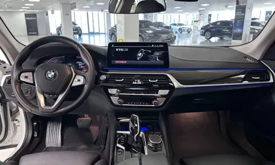 BMW 5-Series 2023, 62613 км, за 21488.56 USD - фото 7