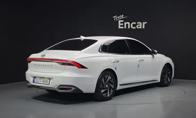 Hyundai Grandeur 2021, 115364 км, за 15562.93 USD