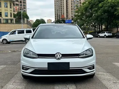 Volkswagen Golf 2020, 70000 км, за 8799.12 USD