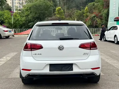 Volkswagen Golf 2020, 70000 км, за 8799.12 USD - фото 8