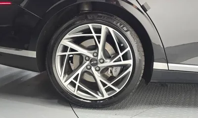Genesis G90 2023, 139610 км, за 35038.67 USD