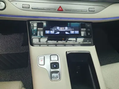 Hyundai Grandeur 2022, 114636 км, за 14723.13 USD - фото 9