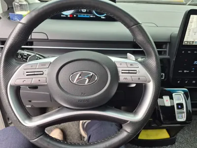 Hyundai Staria 2023, 74000 км, за 22121.57 USD - фото 11
