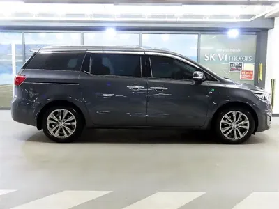 Kia Canival 2018, 129000 км, за 8730.47 USD