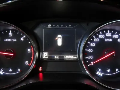 Kia Canival 2018, 129000 км, за 8730.47 USD - фото 9