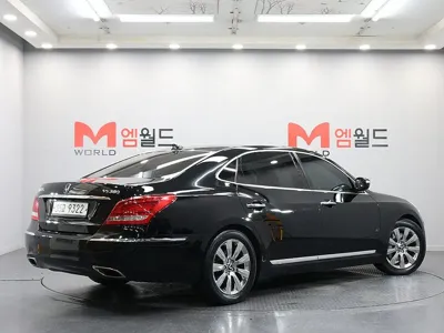 Hyundai Equus 2012, 196877 км, за 2600.27 USD