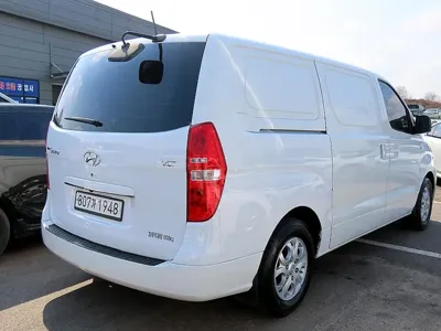 Hyundai Starex 2016, 171166 км, за 5529.54 USD
