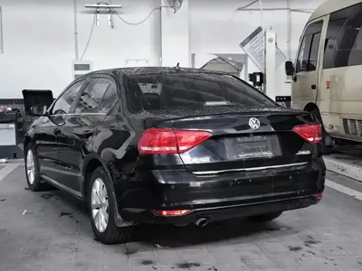 Volkswagen Lavida 2017, 50900 км, за 4296.56 USD