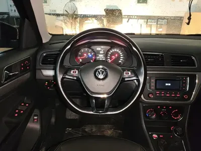 Volkswagen Lavida 2017, 50900 км, за 4296.56 USD - фото 11