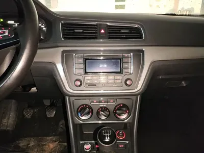 Volkswagen Lavida 2017, 50900 км, за 4296.56 USD - фото 13