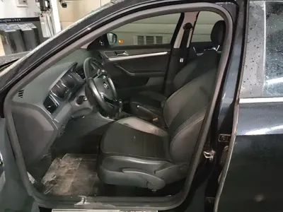 Volkswagen Lavida 2017, 50900 км, за 4296.56 USD - фото 15