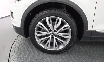 Volkswagen T-Roc 2021, 23389 км, за 16738.87 USD