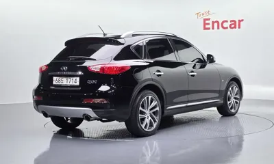 Infiniti QX50 2017, 48609 км, за 9425.99 USD