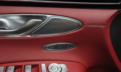 Genesis GV70 2021, 71342 км, за 23959.56 USD - фото 30