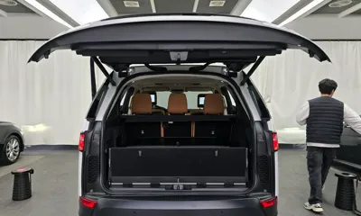 Land Rover Discovery 2019, 144088 км, за 19557.32 USD - фото 20