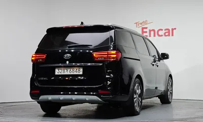 Kia Canival 2019, 180093 км, за 6754.63 USD