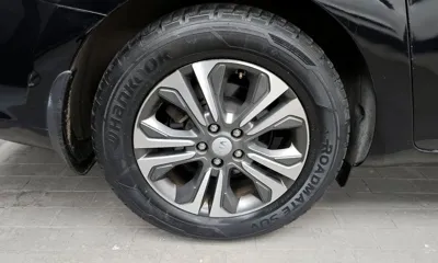 Kia Canival 2019, 180093 км, за 6754.63 USD