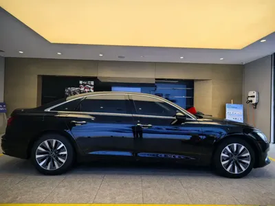 Audi A6L 2023, 32300 км, за 35119.08 USD