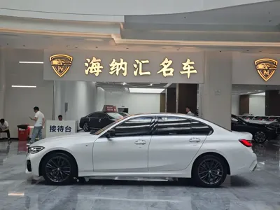 BMW 3 Series 2021, 54000 км, за 24022.63 USD