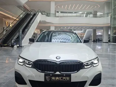 BMW 3 Series 2021, 54000 км, за 24022.63 USD