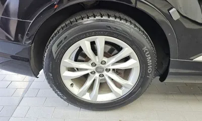 Audi Q7 2019, 104803 км, за 18051.73 USD