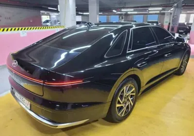 Hyundai Grandeur 2023, 98121 км, за 4411.19 USD