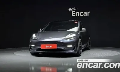Tesla Model 3 2020, 124714 км, за 18962.67 USD