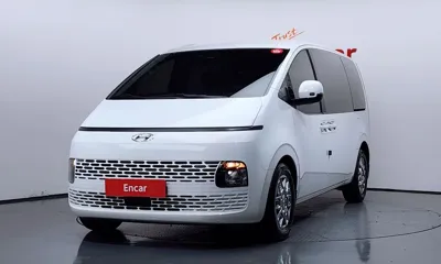 Hyundai Staria · 2023 год