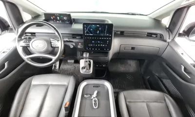 Hyundai Staria 2023, 43857 км, за 16121.69 USD - фото 7