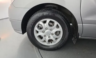 Hyundai Starex 2013, 71377 км, за 5629.98 USD