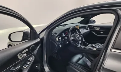 Mercedes-Benz GLC-Class 2019, 111788 км, за 16738.87 USD - фото 10