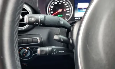 Mercedes-Benz GLC-Class 2019, 111788 км, за 16738.87 USD - фото 29