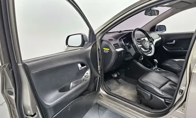 Kia Morning 2016, 108768 км, за 3171.46 USD - фото 10