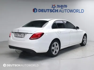 Mercedes-Benz C-Class 2018, 50829 км, за 11166.17 USD