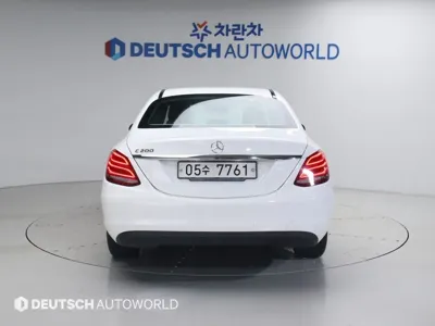 Mercedes-Benz C-Class 2018, 50829 км, за 11166.17 USD