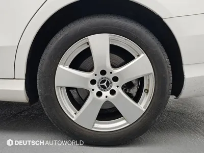 Mercedes-Benz C-Class 2018, 50829 км, за 11166.17 USD