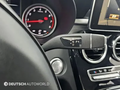 Mercedes-Benz C-Class 2018, 50829 км, за 11166.17 USD - фото 9