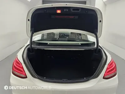 Mercedes-Benz C-Class 2018, 50829 км, за 11166.17 USD - фото 19