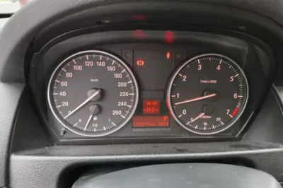 BMW X1 2015, 153900 км, за 5825 USD - фото 11