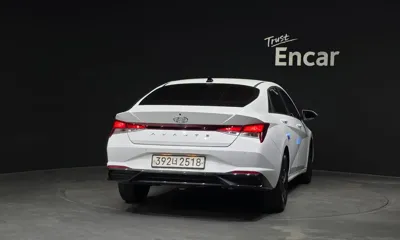 Hyundai Avante 2023, 63156 км, за 10765.39 USD