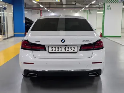 BMW 5-Series 2021, 66912 км, за 23303.14 USD