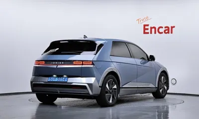 Hyundai Ioniq5 2025, 35985 км, за 28798.01 USD