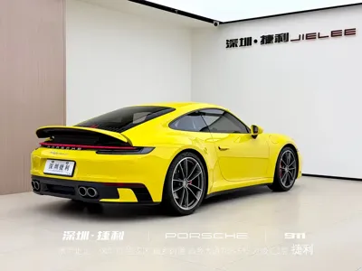 Porsche 911 2023, 10000 км, за 172349.08 USD