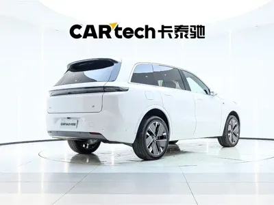 Li Auto Li L8 2025, 5500 км, за 42053.08 USD