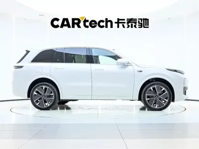 Li Auto Li L8 2025, 5500 км, за 42053.08 USD